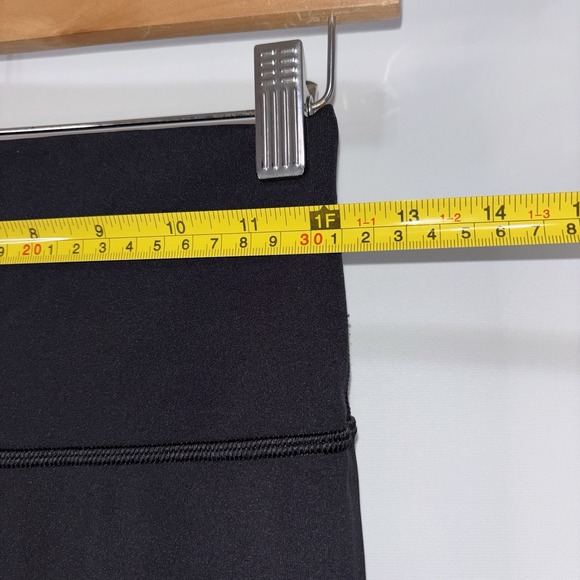 Lululemon SoulCycle Wunder Under Crop Leggings Black High Rise Size 6 - Picture 3 of 8